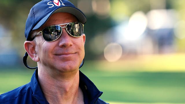Bezos mit Sonnenbrille Bezos mit Sonnenbrille