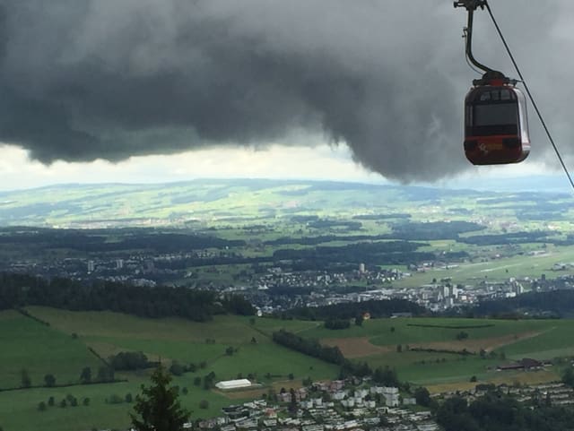 Wolkenfahrt mit der Seilbahn