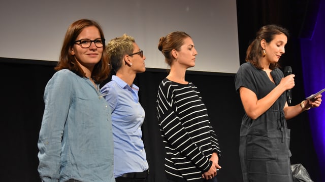 Da san.: Natalia Tuor, Corina Schmed, Laura Decurtins Rosset e Sereina Nay. Da san.: Natalia Tuor, Corina Schmed, Laura Decurtins Rosset e Sereina Nay.
