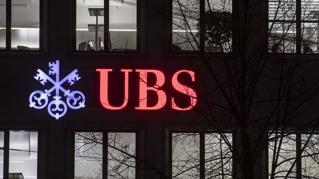 UBS macht weniger Gewinn