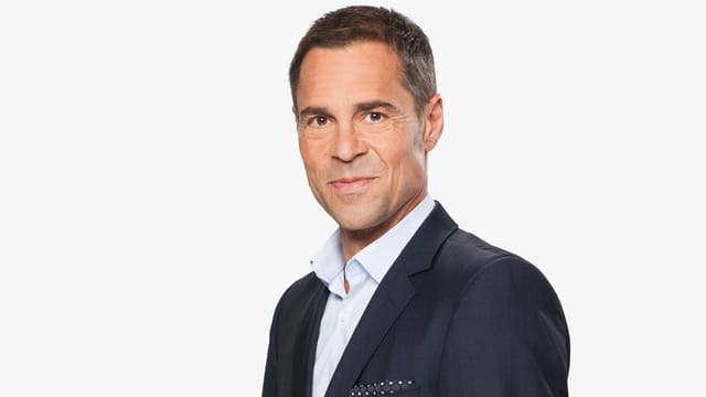 hat den Männer-Weltcup als SRF-Kommentator begleitet. hat den Männer-Weltcup als SRF-Kommentator begleitet.