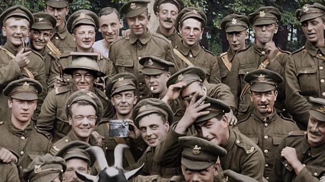 Gruppenbild britischer Soldaten während des Ersten Weltkriegs. Gruppenbild britischer Soldaten während des Ersten Weltkriegs.