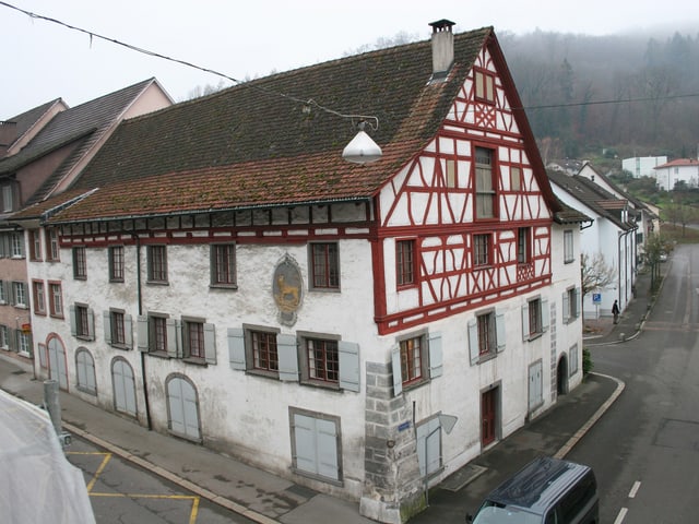 Aussenansicht des Riegelhauses «Leuen» in Zurzach Aussenansicht des Riegelhauses «Leuen» in Zurzach