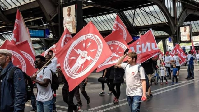 Demonstranten am Zürcher Hauptbahnhof Demonstranten am Zürcher Hauptbahnhof