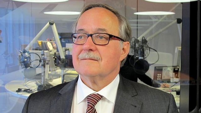 Porträt Alt Bundesrat Samuel Schmid Porträt Alt Bundesrat Samuel Schmid