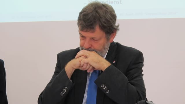 Nachdenklich: Der Solothurner Finanzdirektor Roland Heim blickt besorgt auf das Kantonsbudget 2014. Nachdenklich: Der Solothurner Finanzdirektor Roland Heim blickt besorgt auf das Kantonsbudget 2014.