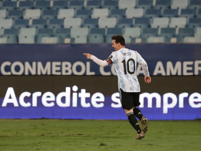 Lionel Messi jubelt Lionel Messi jubelt