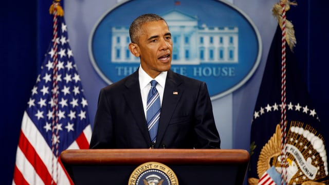 Obama an Rednerpult Obama an Rednerpult