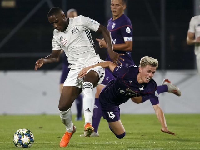 Lausanne-Sport setzt sich gegen Konkurrent Stade Lausanne-Ouchy überraschend nicht durch. Lausanne-Sport setzt sich gegen Konkurrent Stade Lausanne-Ouchy überraschend nicht durch.