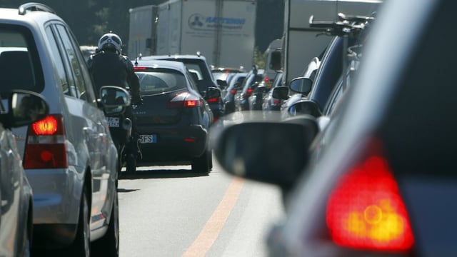 Stau (Symbolbild) Stau (Symbolbild)