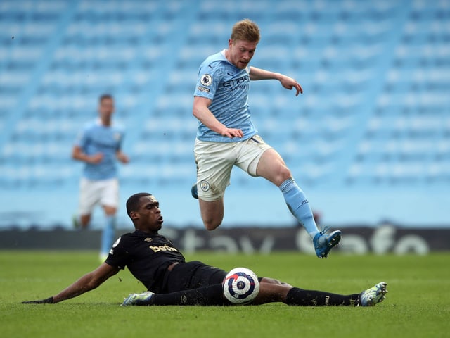 Kevin de Bruyne und Issa Diop.