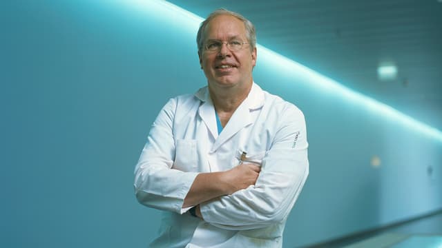 Porträt-Bild von Thierry Carrel. Porträt-Bild von Thierry Carrel.