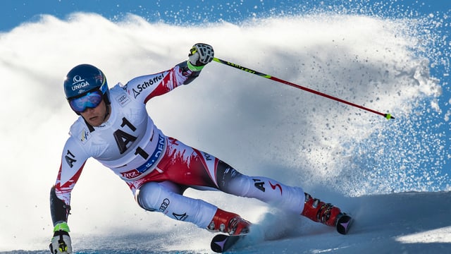 Benni Raich al slalom gigant sin il glatscher da Sölden. Benni Raich al slalom gigant sin il glatscher da Sölden.