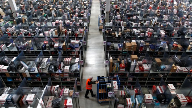 Blick ins Amazon-Logistik-Center Blick ins Amazon-Logistik-Center