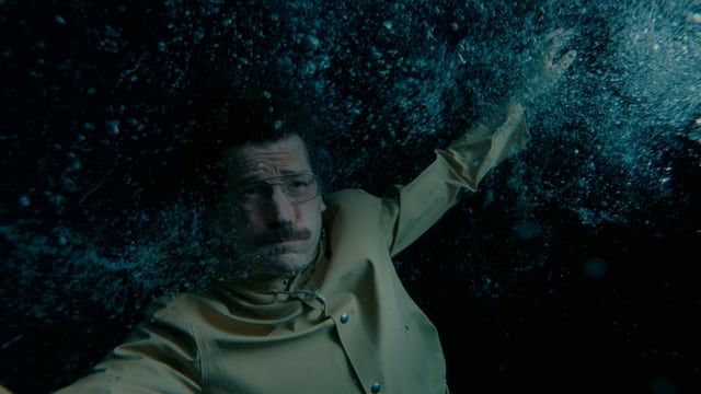 Der Held unter Wasser. Der Held unter Wasser.