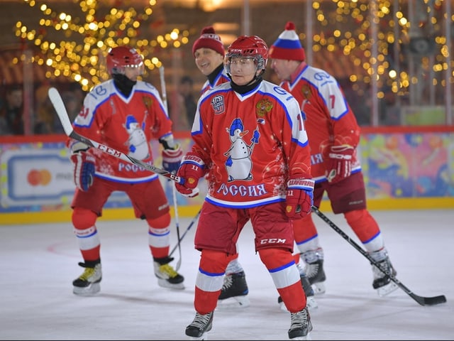 Waldimir Putin auf dem Eis. Waldimir Putin auf dem Eis.