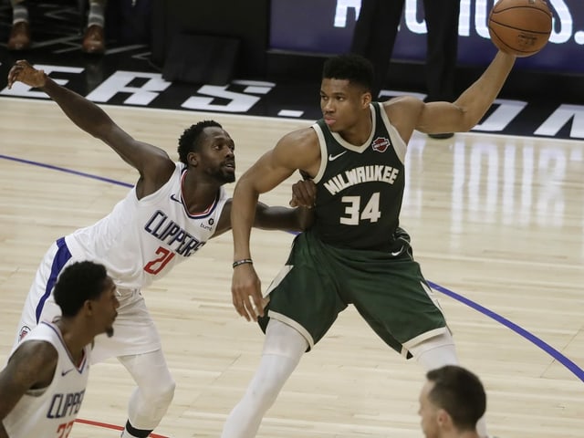Milwaukees Giannis Antetokounmpo im Spiel gegen die Clippers. Milwaukees Giannis Antetokounmpo im Spiel gegen die Clippers.