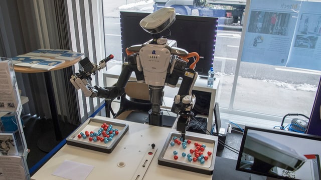Ein Roboter im Innovationspark. Ein Roboter im Innovationspark.