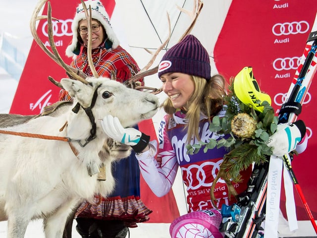 Mikaela Shiffrin und Rentier Mikaela Shiffrin und Rentier
