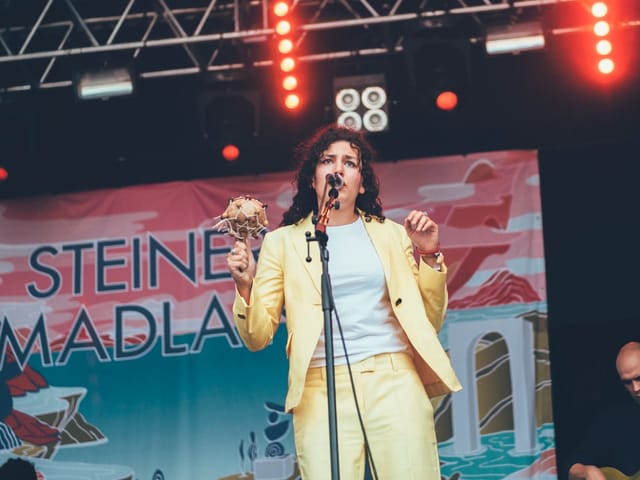 Steiner und Madlaina am Openair Lumnezia