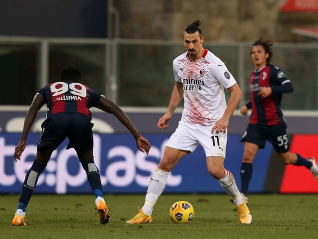 «I got 99 problems, but Ibra ain't one»: Nach Atalanta Bergamo hält auch Bologna den schwedischen Oldie in Schach. Zlatan Ibrahimovic vergibt sogar einen Foulpenalty und bleibt in der Serie A erstmals in dieser Saison zweimal in Serie ohne Torerfolg. Milan gewinnt trotzdem mit 2:1 und bleibt Leader in Italien.