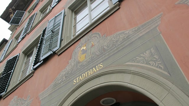 Der Eingang zum Schaffhauser Stadthaus. Der Eingang zum Schaffhauser Stadthaus.