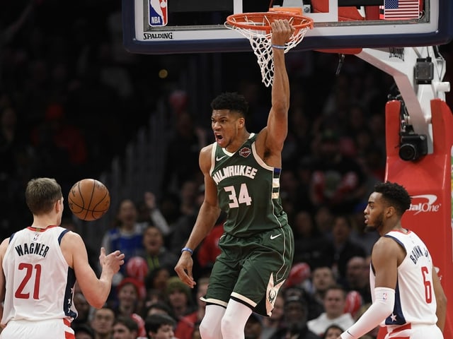 Giannis Antetokounmpo erzielt durchschnittlich 30 Punkte pro Partie. Giannis Antetokounmpo erzielt durchschnittlich 30 Punkte pro Partie.