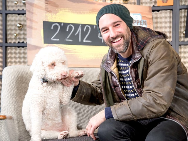 Cuteness overload! G&G-Moderator Salar Bahrampoori bringt seinen Hund mit in die Box. Und natürlich noch einen Spendencheck von 52'000 Franken. Merci!