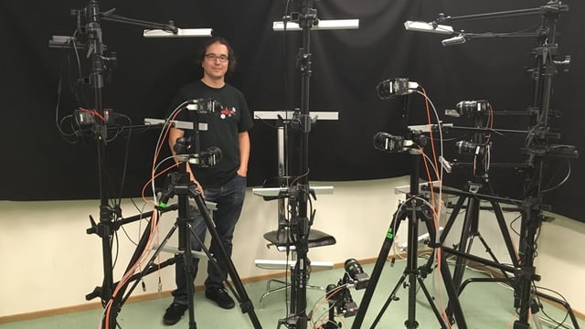 Thabo Beeler mit dem System "Medusa" mit dem er den technischen Oscar gewann Thabo Beeler mit dem System "Medusa" mit dem er den technischen Oscar gewann