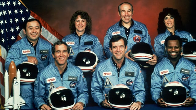 Foto der sieben Mitglieder der Challenger-Mission 1986. Foto der sieben Mitglieder der Challenger-Mission 1986.