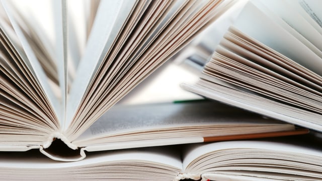 Ein offenes Buch. Ein offenes Buch.