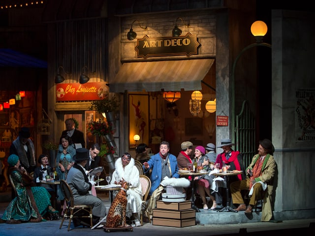 Das intellektuelle Paris feiert: Szene aus der Oper «La bohème». Das intellektuelle Paris feiert: Szene aus der Oper «La bohème».