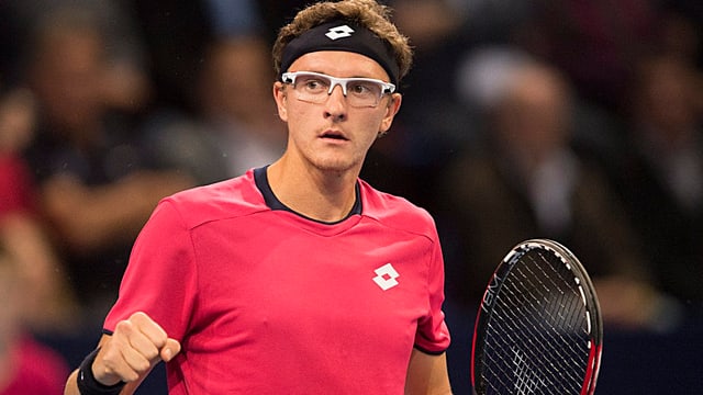 Denis Istomin ballt seine rechte Faust. Denis Istomin ballt seine rechte Faust.