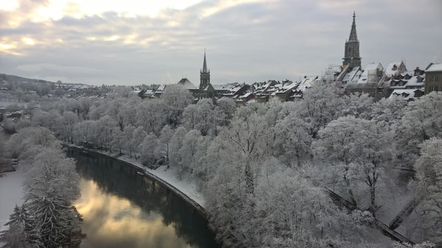 Bern im weissen Kleid.