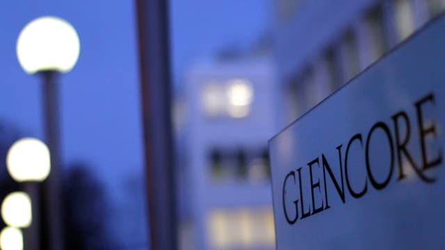 Firmenschild Gelncore. Firmenschild Gelncore.