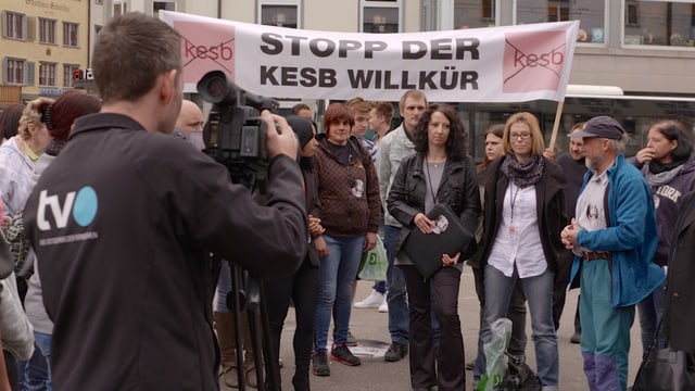 Video «Uiguren in Guantanamo – Verschleppt und verraten» abspielen Video «Uiguren in Guantanamo – Verschleppt und verraten» abspielen