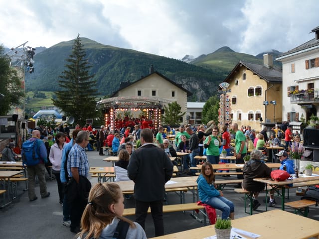 Dorfplatz in La Punt Chamues-ch.