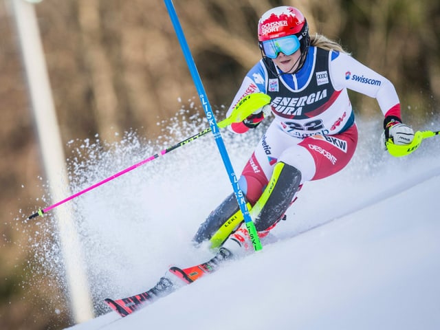 Melanie Meillard. Melanie Meillard.