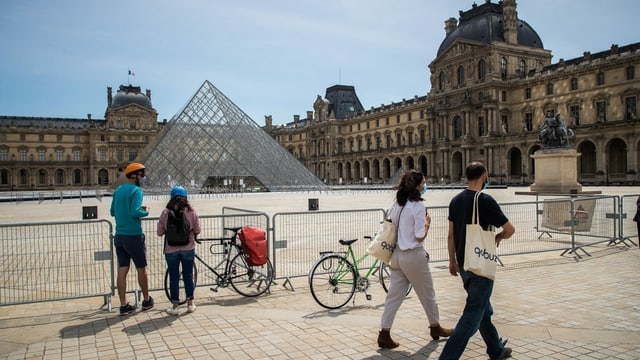 Louvre. Louvre.
