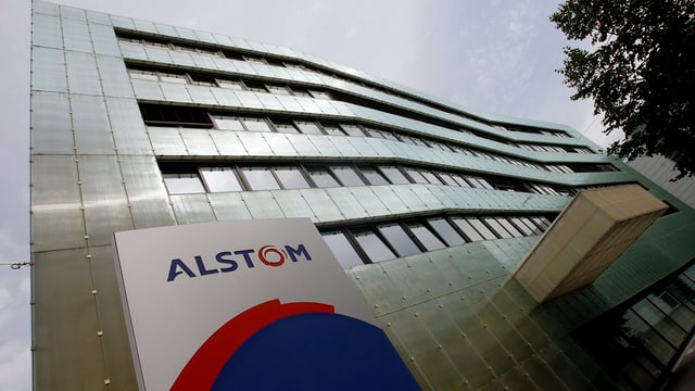 Alstom Schild vor Sitz in Baden Alstom Schild vor Sitz in Baden