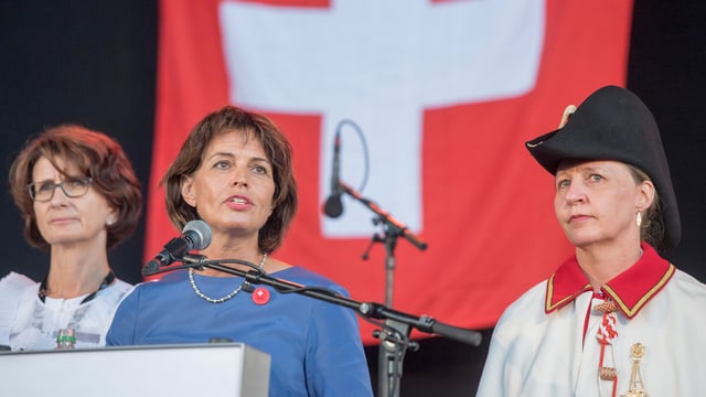 Doris Leuthard am Rednerpult. Doris Leuthard am Rednerpult.