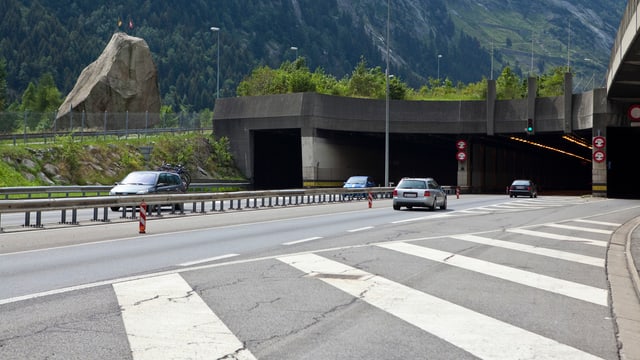 Die drei Stadtratskandidaen von links nach rechts: Katrin Bernath (GLP), Daniel Preisig (SVP) und Katrin Huber Ott (SP). Die drei Stadtratskandidaen von links nach rechts: Katrin Bernath (GLP), Daniel Preisig (SVP) und Katrin Huber Ott (SP).