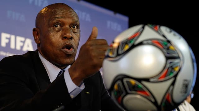 Tokyo Sexwale im Porträt. Tokyo Sexwale im Porträt.