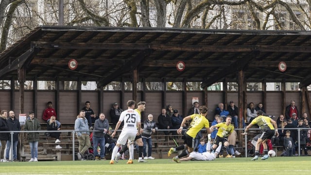 Lichtanlage könnte für den FC Breitenrain zum Problem werden (Radio SRF 1, Abendbulletin, 25.3.2022, 18:45 Uhr)