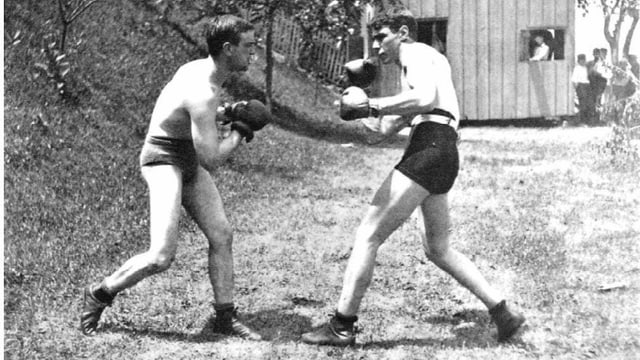 Frank Erne vs. Mc Govern Frank Erne vs. Mc Govern
