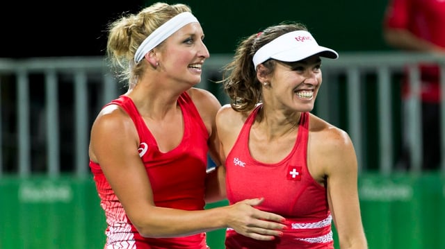 Timea Bacsinszky und Martina Hingis. Timea Bacsinszky und Martina Hingis.