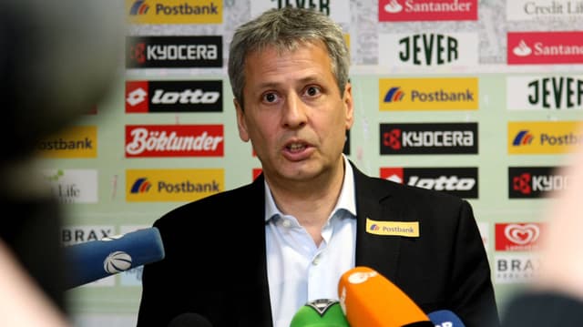 Favre wird in Gladbach Nachfolger des einen Tag zuvor entlassenen Michael Frontzeck.