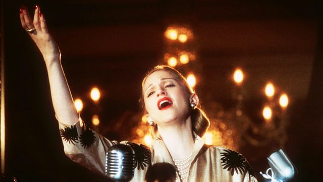Madonna als Evita Peron. Madonna als Evita Peron.