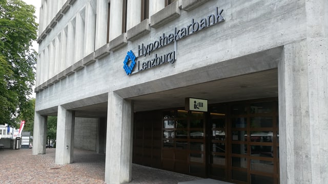 Aussenansicht der Hypothekarbank Lenzburg Aussenansicht der Hypothekarbank Lenzburg