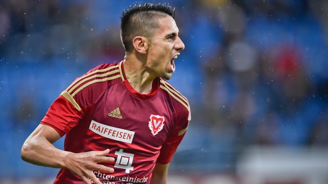 Gonzalo Zarate im trikot von Vaduz Gonzalo Zarate im trikot von Vaduz